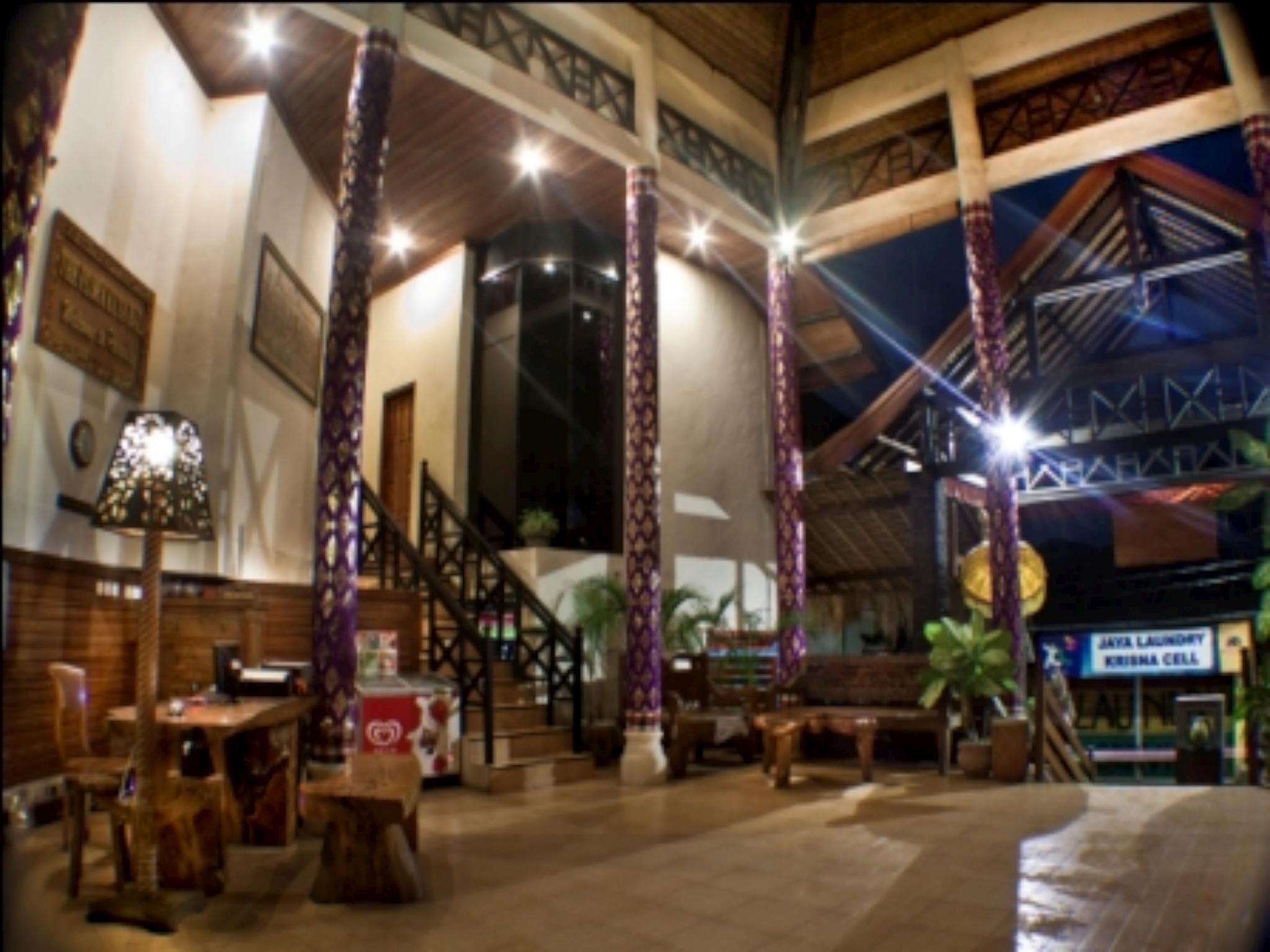 The Flora Kuta Bali Hotel Екстериор снимка