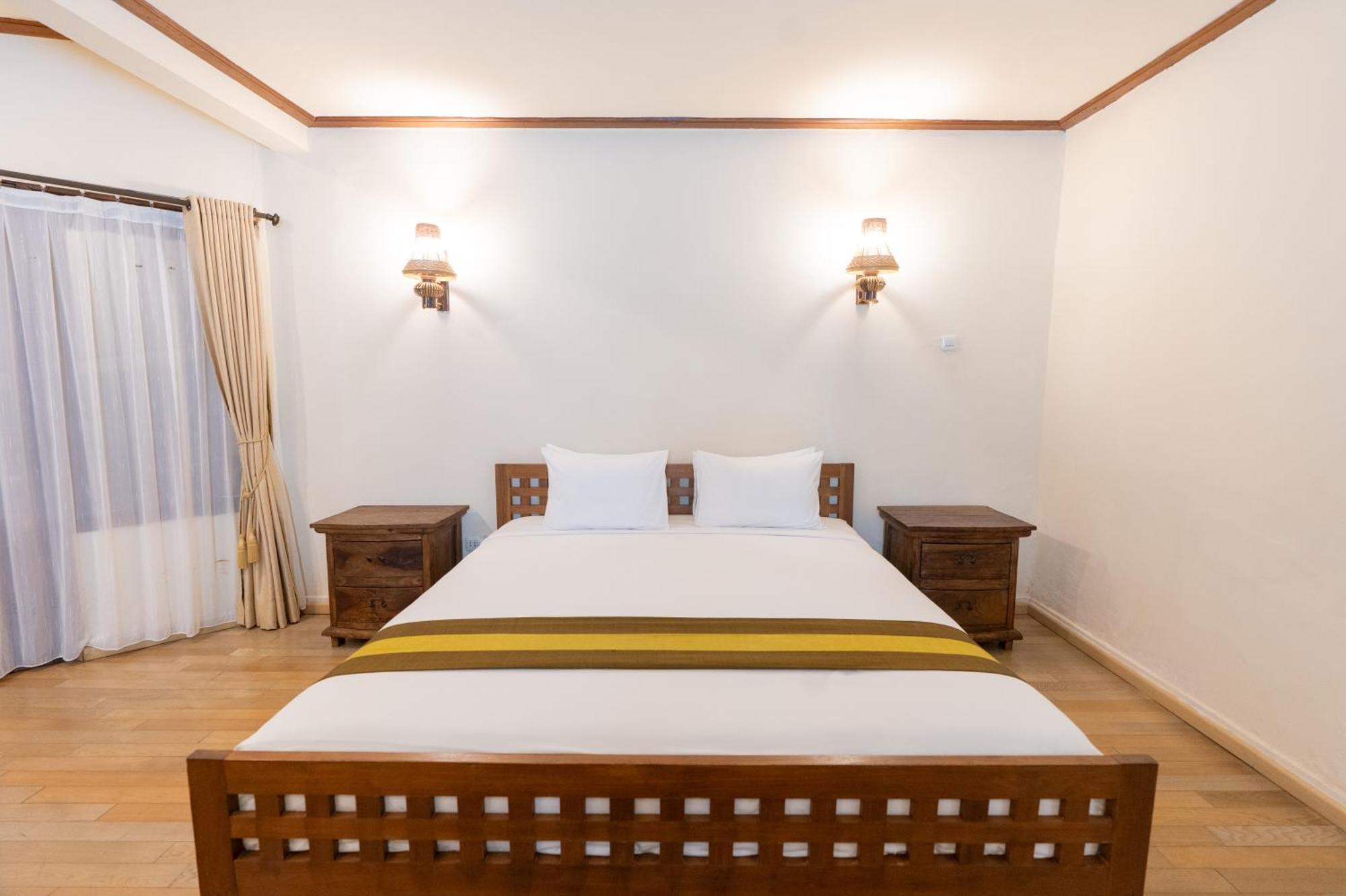 The Flora Kuta Bali Hotel Екстериор снимка