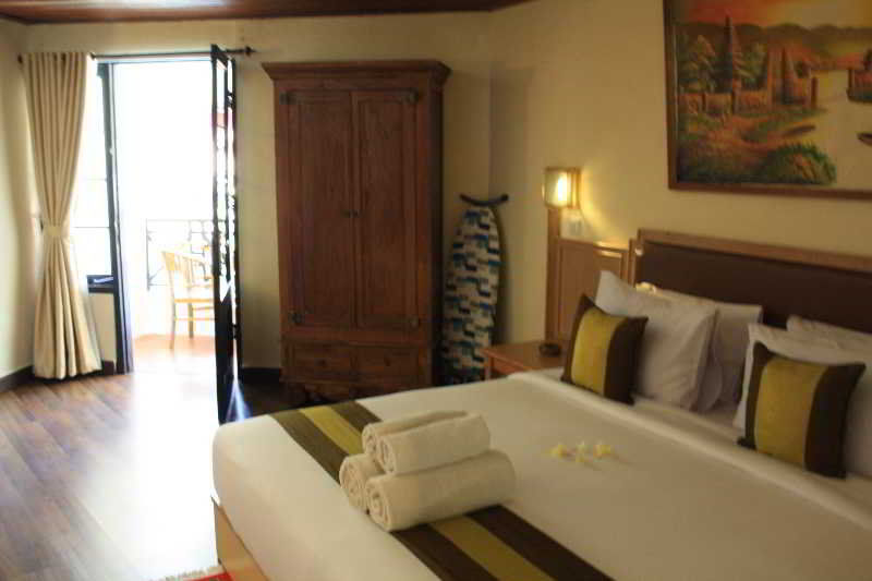The Flora Kuta Bali Hotel Екстериор снимка